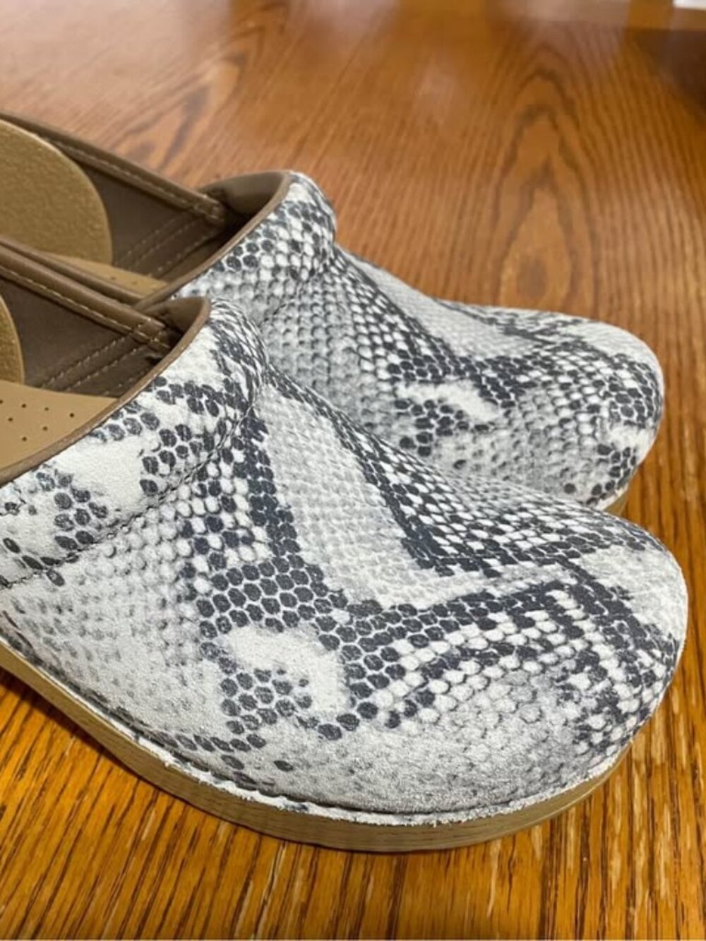 Womens Dansko Shoes
